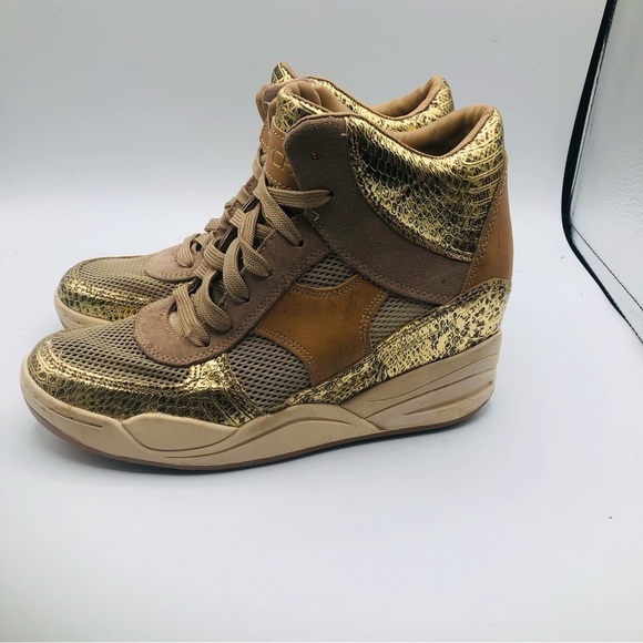 Skechers SKCH+3 Superblast tan and gold Suede‎ Hidden Wedge Shoes Women’s Size 9 - Picture 3 of 9